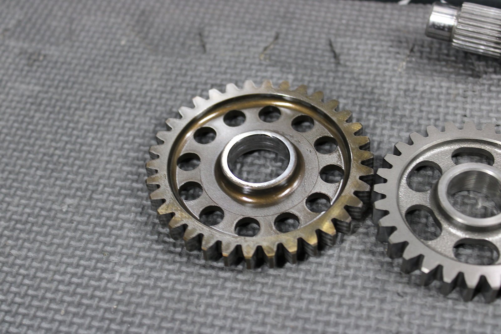 2002 HONDA CRF450R OEM KICKSTART KICK START SHAFT W IDLER GEAR - hggarage