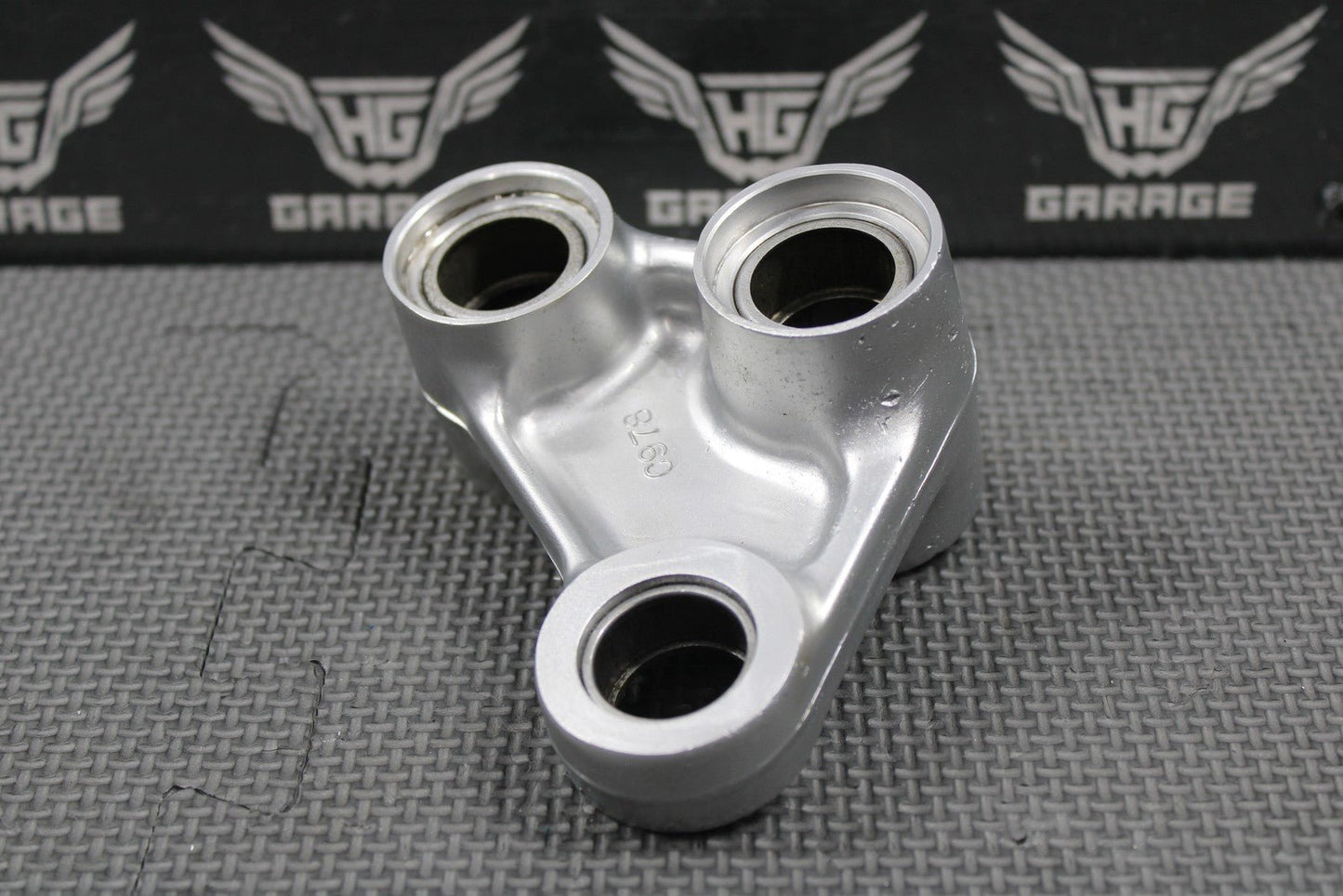 1997 HONDA CR250R OEM REAR SHOCK LINKAGE CUSHION ARM SET S52465 - KZ3 - B00 NICE! - hggarage
