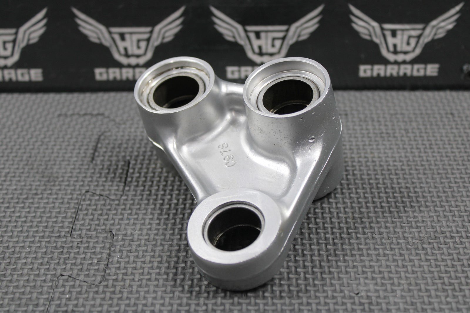 1997 HONDA CR250R OEM REAR SHOCK LINKAGE CUSHION ARM SET S52465 - KZ3 - B00 NICE! - hggarage