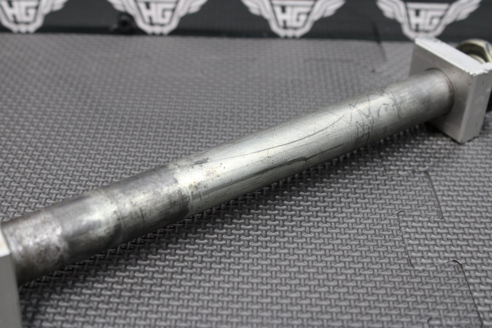 2004 Yamaha YZ450F OEM Rear Axle Back Wheel Rim Pivot Bolt Axel 5ET - 25381 - 00 - 00 - hggarage