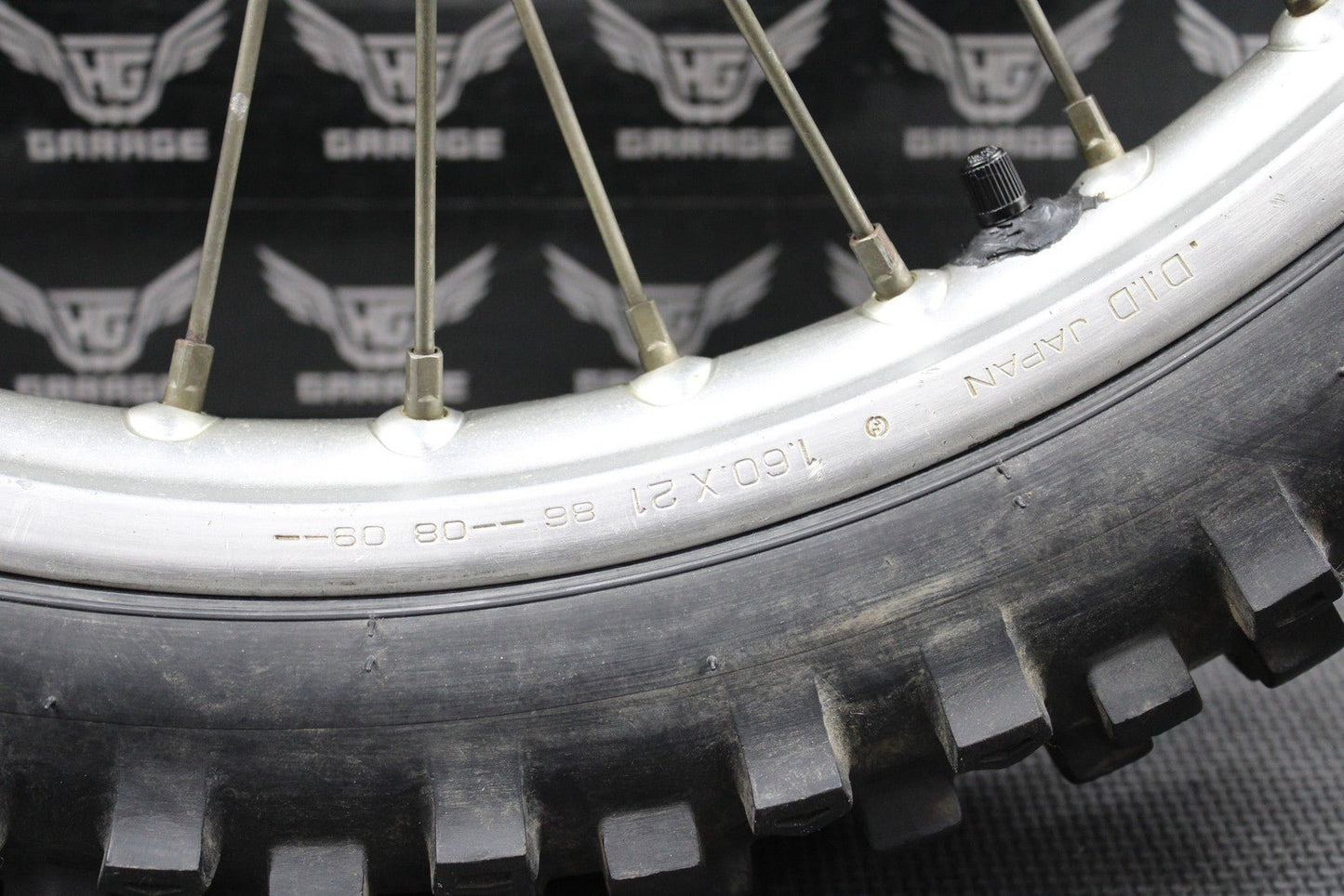 1988 HONDA CR125R CR250R CR500R OEM 21" FRONT WHEEL RIM HUB TIRE 446A5 - KS6 - 830 - hggarage