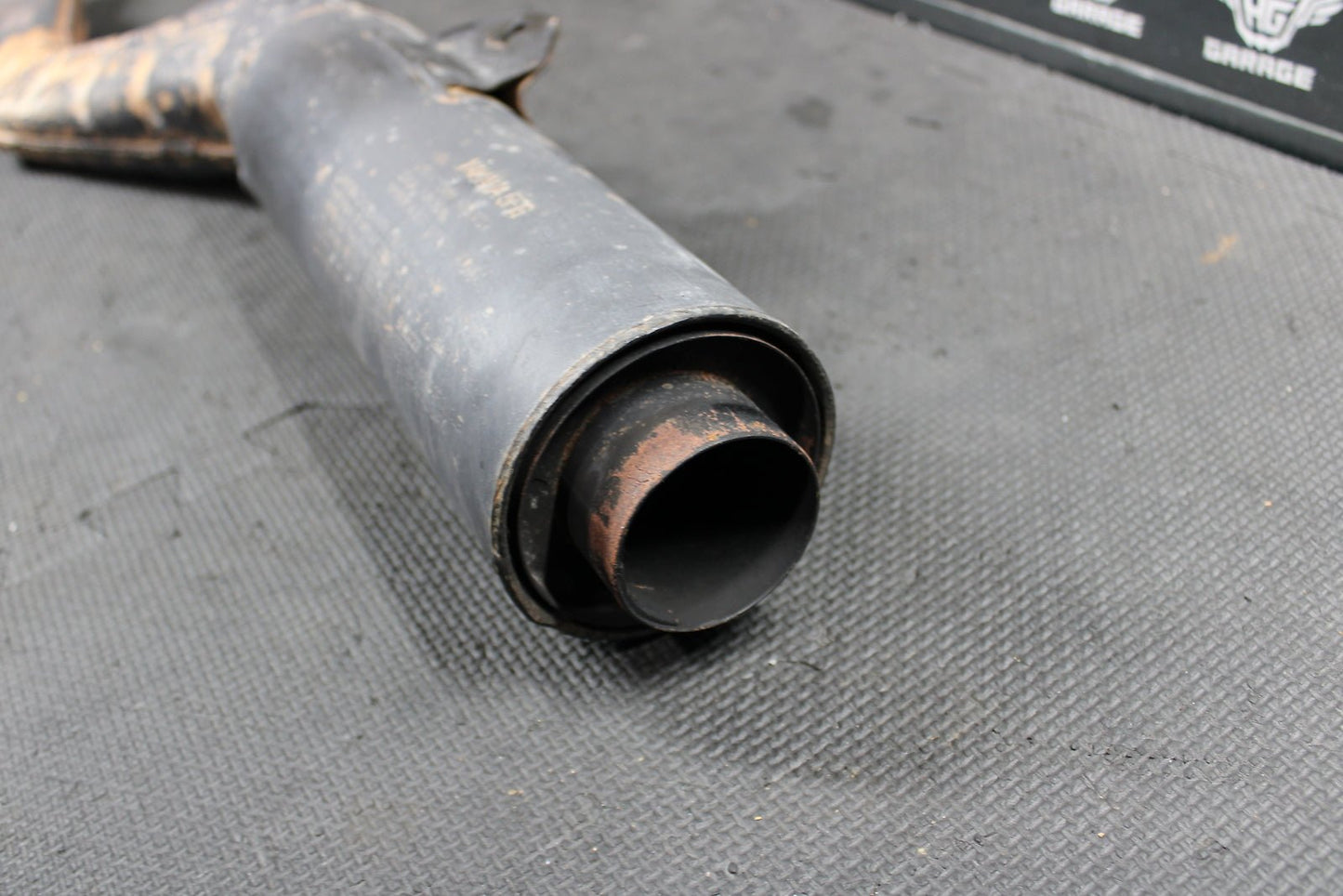 2001 YAMAHA TTR225 OEM MUFFLER EXHAUST SILENCER SLIP ON PIPE 5FG - 14711 - 00 - 00 - hggarage