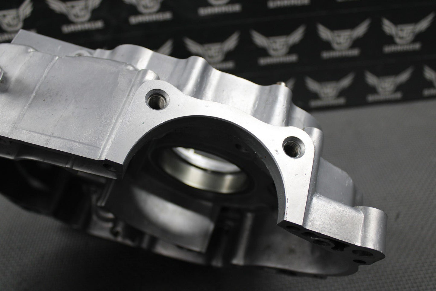 1991 HONDA 88 - 95 XR250R OEM LEFT ENGINE CRANKCASE CRANK CASE 11200 - KZ1 - 670 MINT! - hggarage