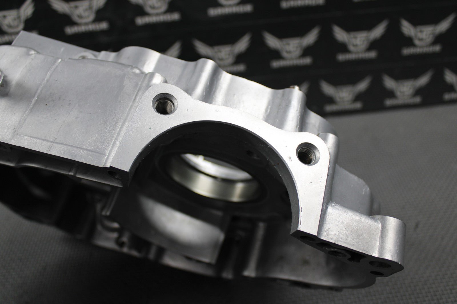 1991 HONDA 88 - 95 XR250R OEM LEFT ENGINE CRANKCASE CRANK CASE 11200 - KZ1 - 670 MINT! - hggarage