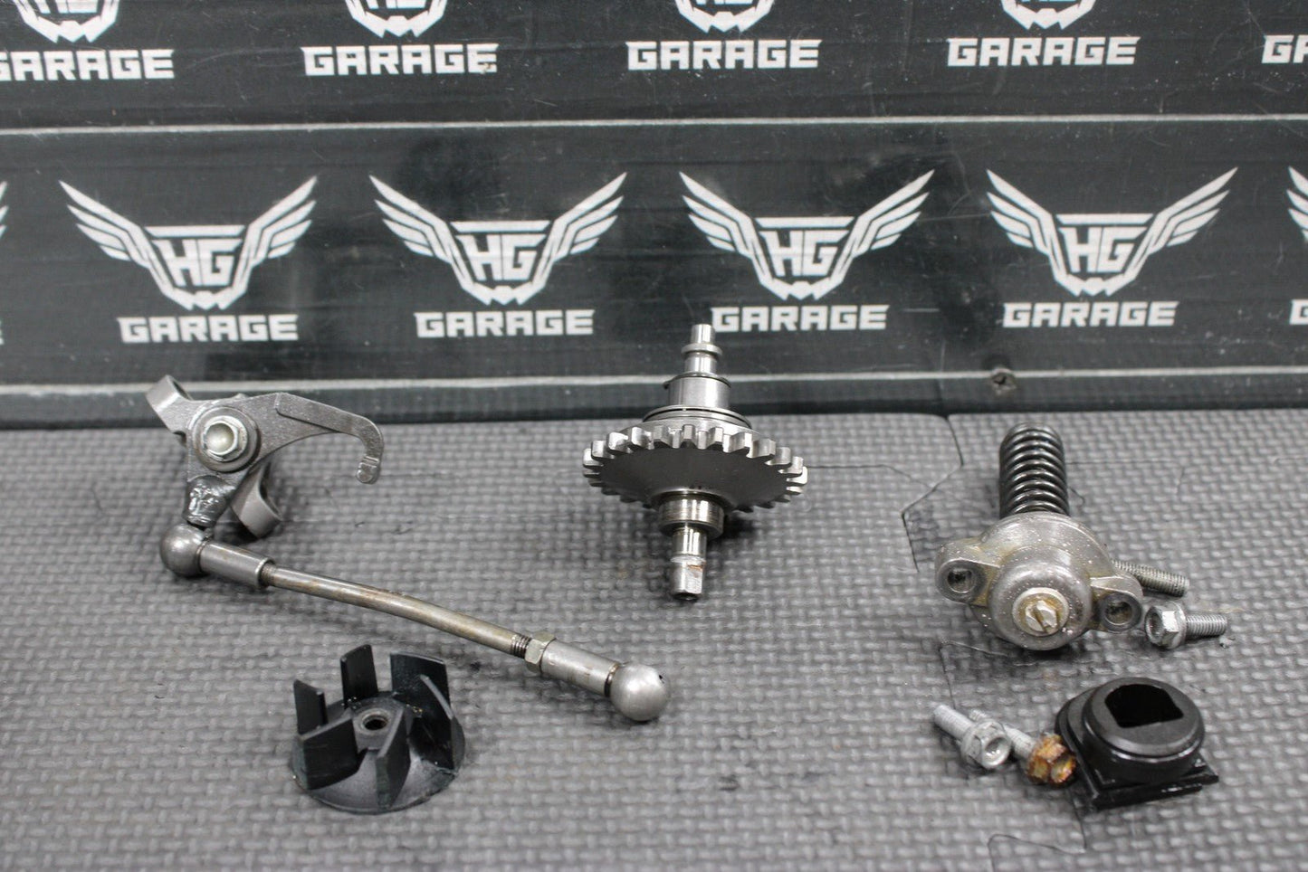 2000 KTM 250 EXC OEM ENGINE POWERVALVE EXHUAST VALVE LINKAGE GOVERNOR - hggarage