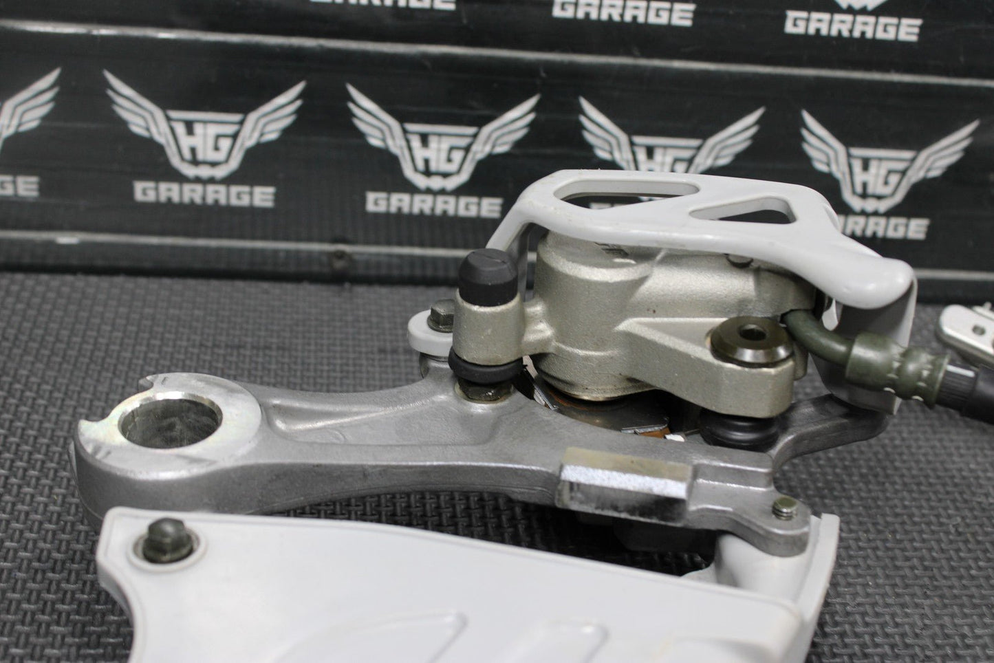 2005 YAMAHA YZ450F OEM NISSIN REAR BACK BRAKE CALIPER MASTER CYLINDER LEVER MINT - hggarage
