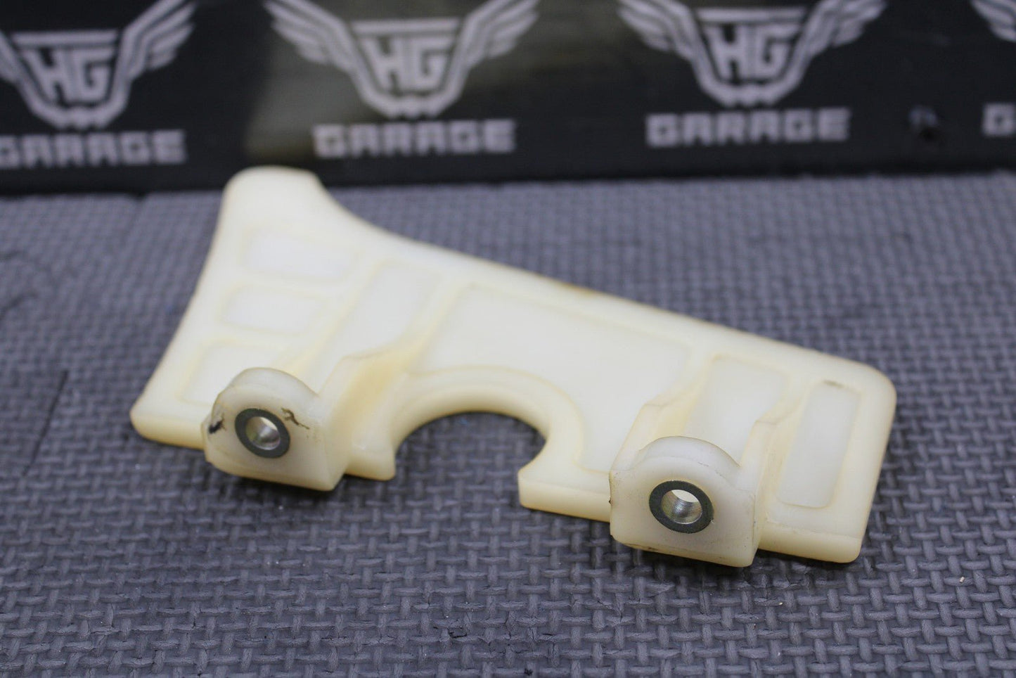 1988 HONDA 87 - 88 CR125R CR250R CR500R OEM CHAIN SPLASH GUARD GUIDE 52180 - KS6 - 700 - hggarage