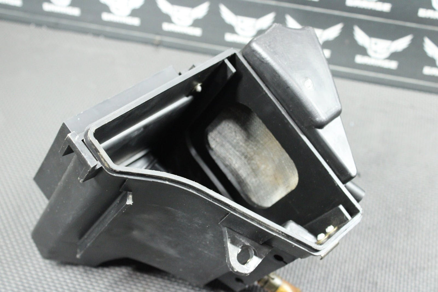 2003 Yamaha TTR125 TTR125E TTR125L TTR125LE TTR125M OEM Air Cleaner Case - hggarage