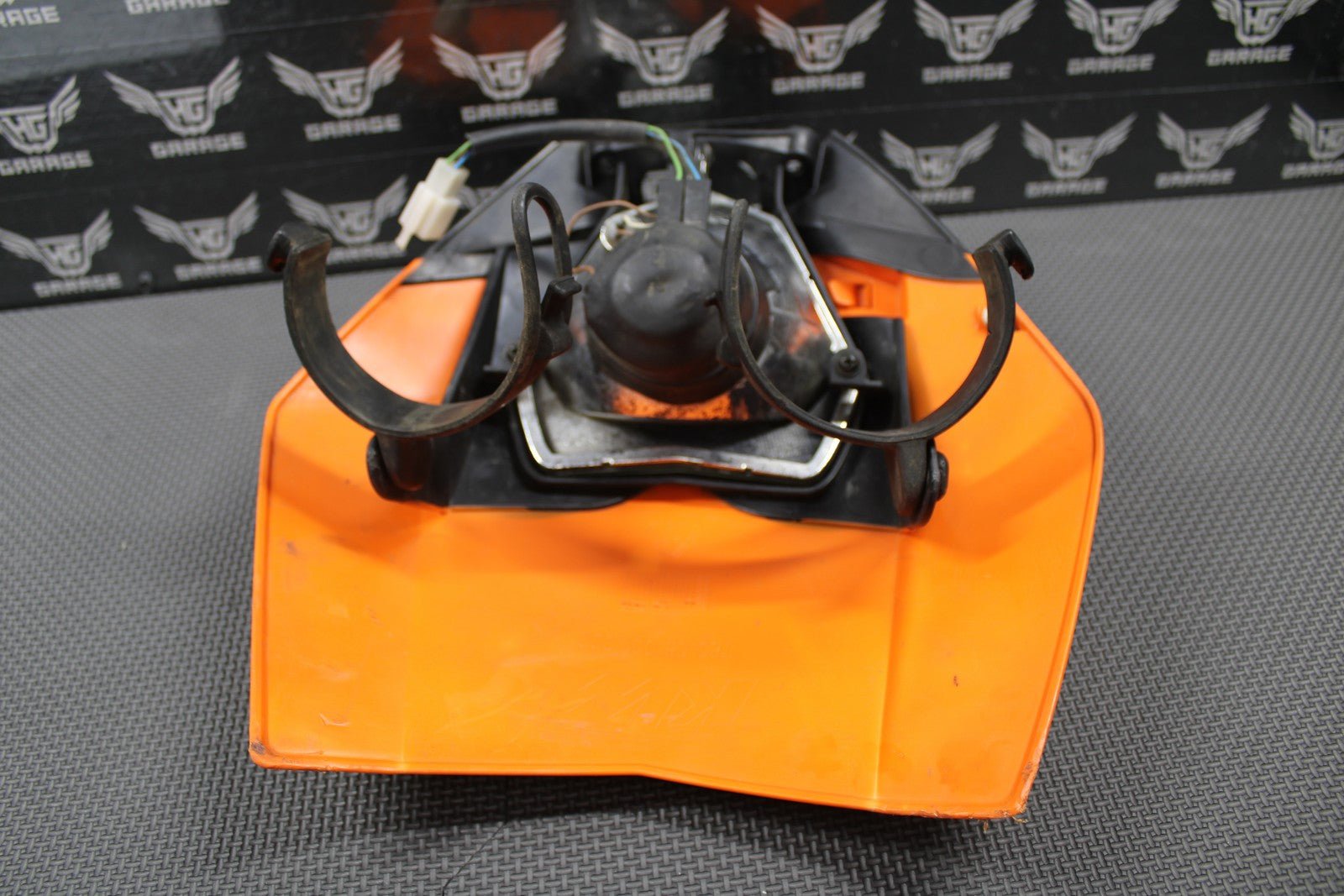 2010 KTM 250 XCF - W OEM HEADLIGHT SHROUD NUMBER PLATE HEAD LIGHT 7730800704404 - hggarage