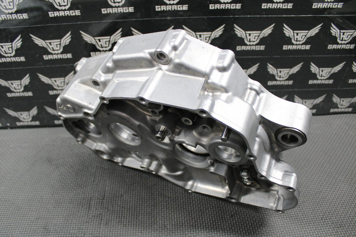 2009 YAMAHA 06 - 09 YZ450F OEM RIGHT SIDE ENGINE MOTOR CRANKCASE CRANK CASE GOOD! - hggarage