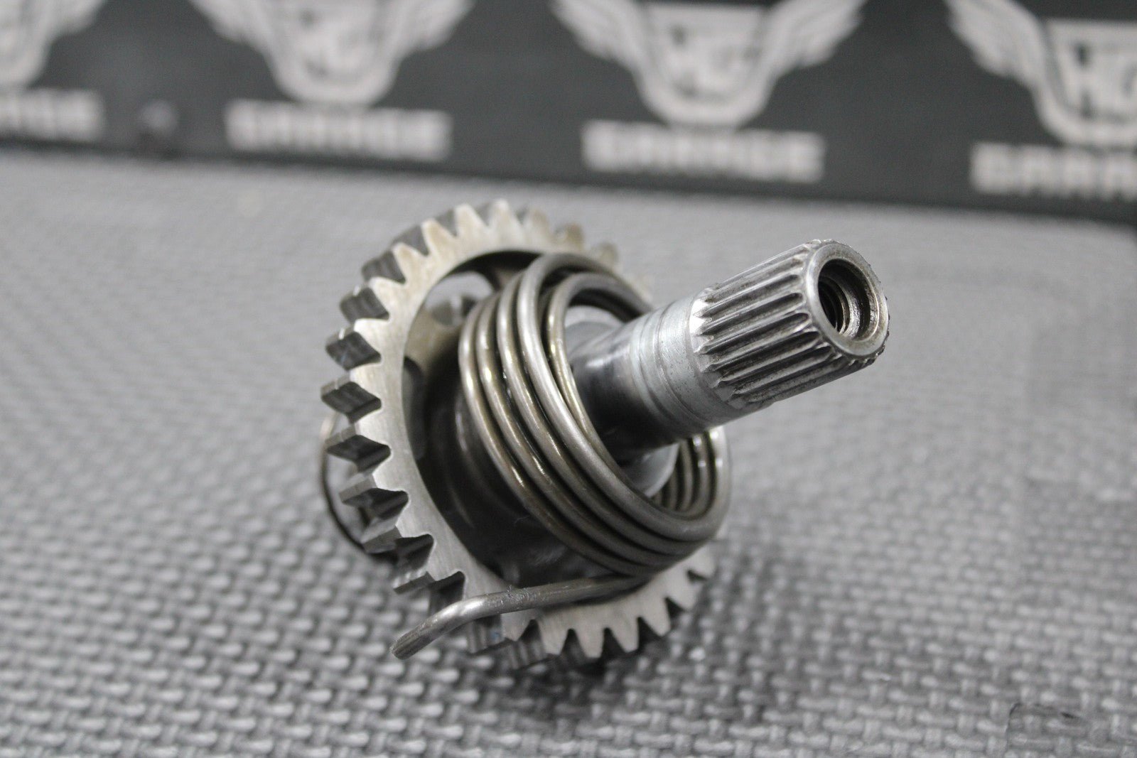 2000 HONDA CR125R OEM KICKSTART KICK START SHAFT W IDLER GEAR BOLT 28210 - KS6 - 700 - hggarage