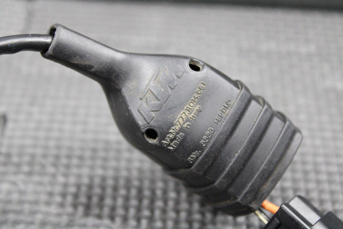 2013 KTM 250 350 450 SXF OEM CONDENSATOR CONDENSER VOLTAGE REGULATOR 77711035000 - hggarage