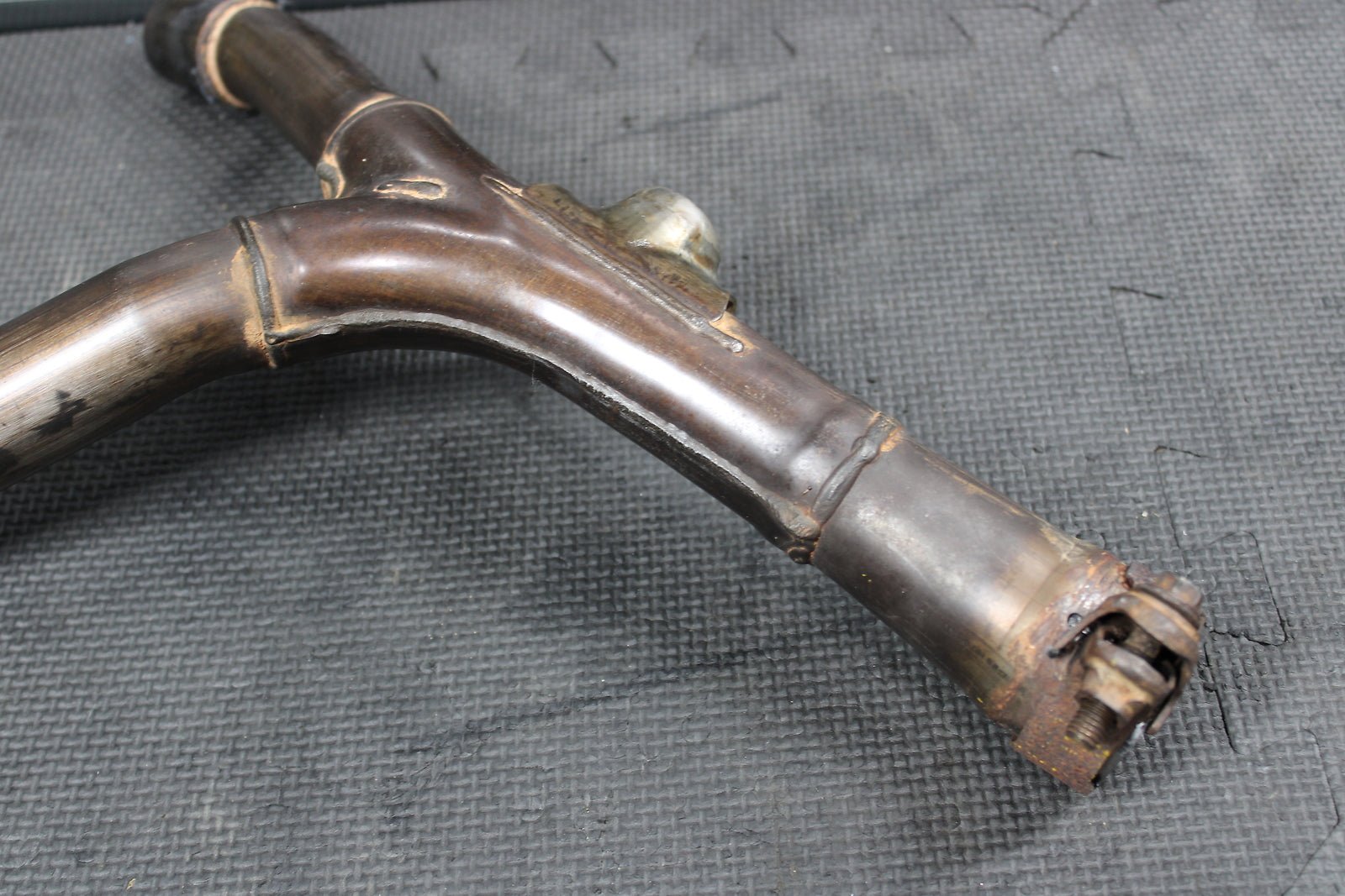 2006 HONDA CRF250R OEM EXHAUST PIPE CHAMBER HEADER 18380 - KRN - 850 - hggarage