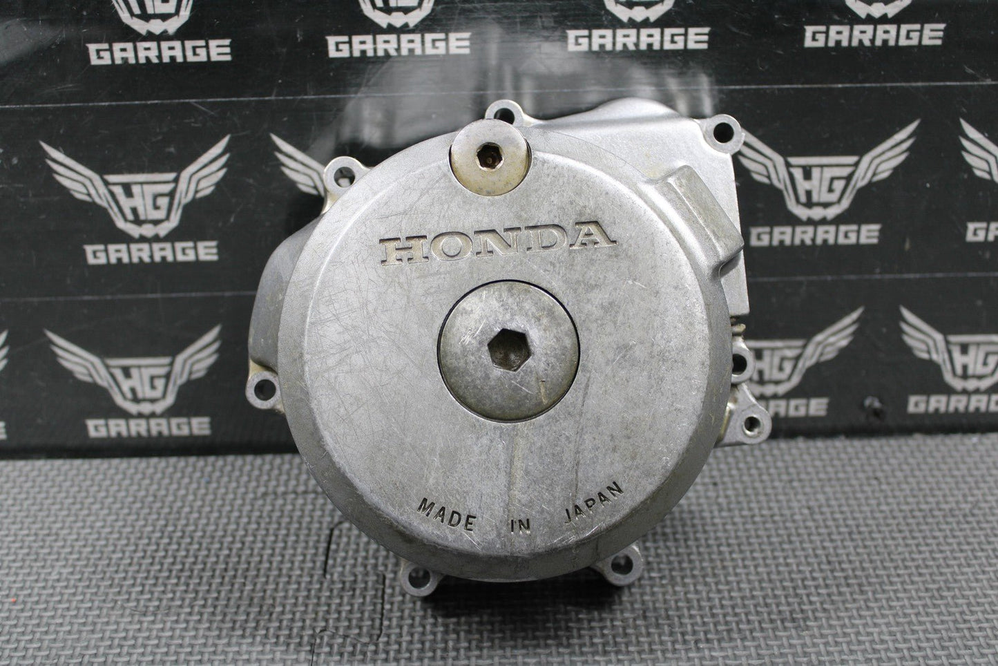 1991 HONDA 90 - 95 XR250R OEM LEFT CASE STATOR GENERATOR MAGNETO COVER 11341 - KZ1 - 6 - hggarage