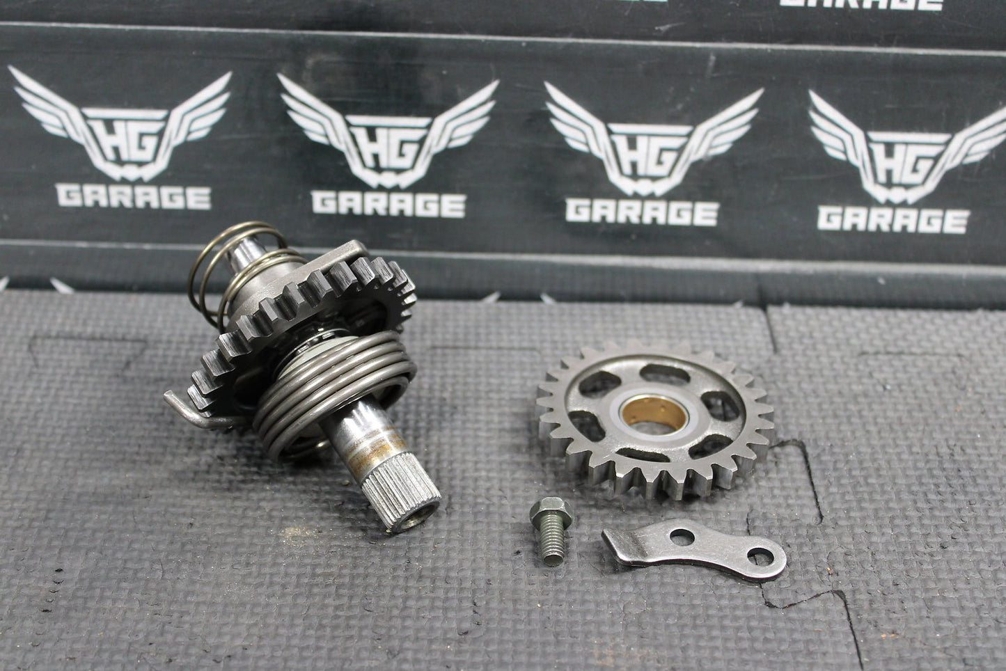 1999 SUZUKI RM125 OEM KICKSTART KICK START SHAFT W IDLER GEAR 26211 - 27C02 - hggarage