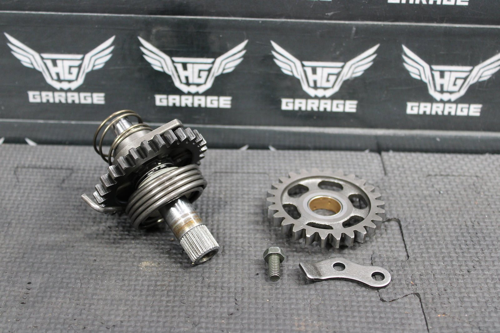 1999 SUZUKI RM125 OEM KICKSTART KICK START SHAFT W IDLER GEAR 26211 - 27C02 - hggarage