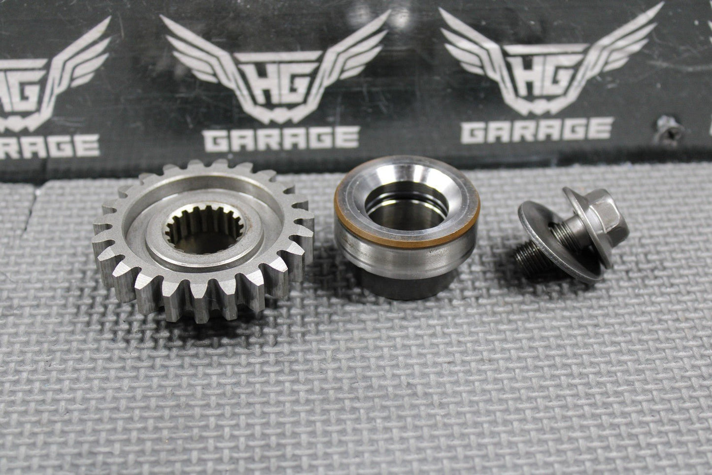 1995 SUZUKI 93 - 95 RM250 89 - 98 RMX250 OEM ENGINE PRIMARY MAIN DRIVE GEAR & SPACER - hggarage