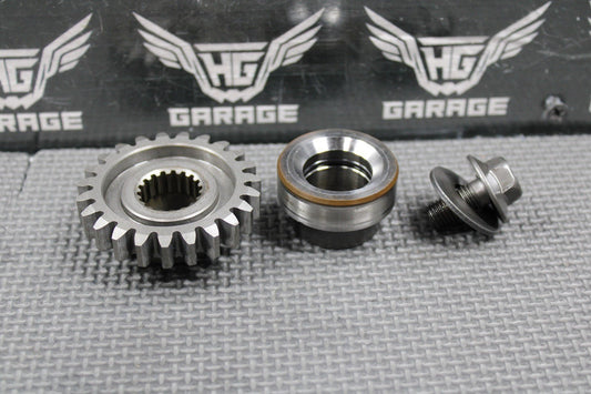 1995 SUZUKI 93 - 95 RM250 89 - 98 RMX250 OEM ENGINE PRIMARY MAIN DRIVE GEAR & SPACER - hggarage