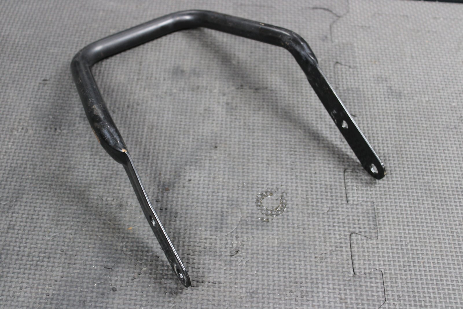 2000 Yamaha 00 - 07 TTR90 TTR90E OEM Rear Handle Standing Grab Bar 5HN - 2127A - 00 - 00 - hggarage