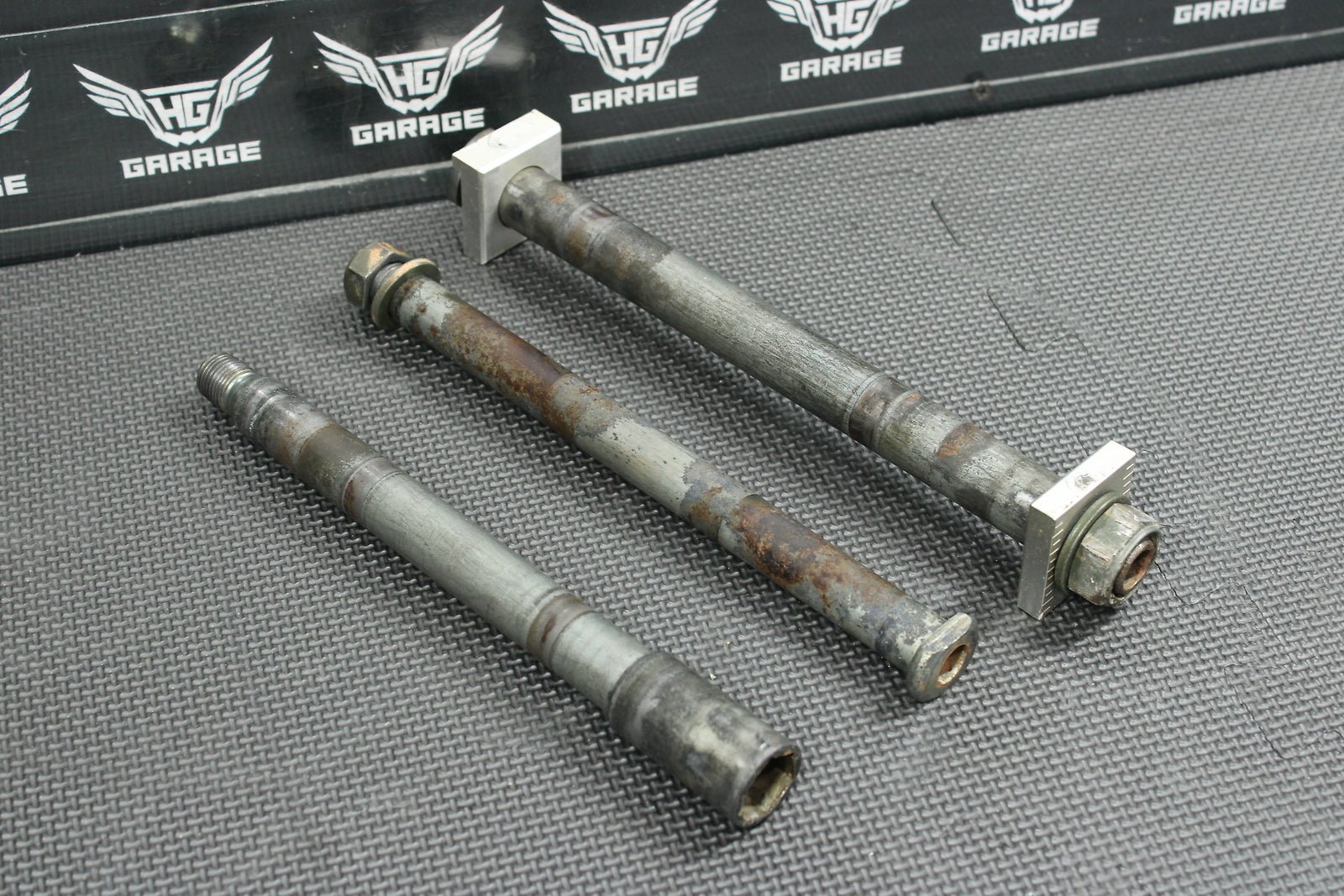 2002 Yamaha YZ426F OEM Front Rear Axle Back Wheel Rim Swingarm Pivot Bolt Axles - hggarage