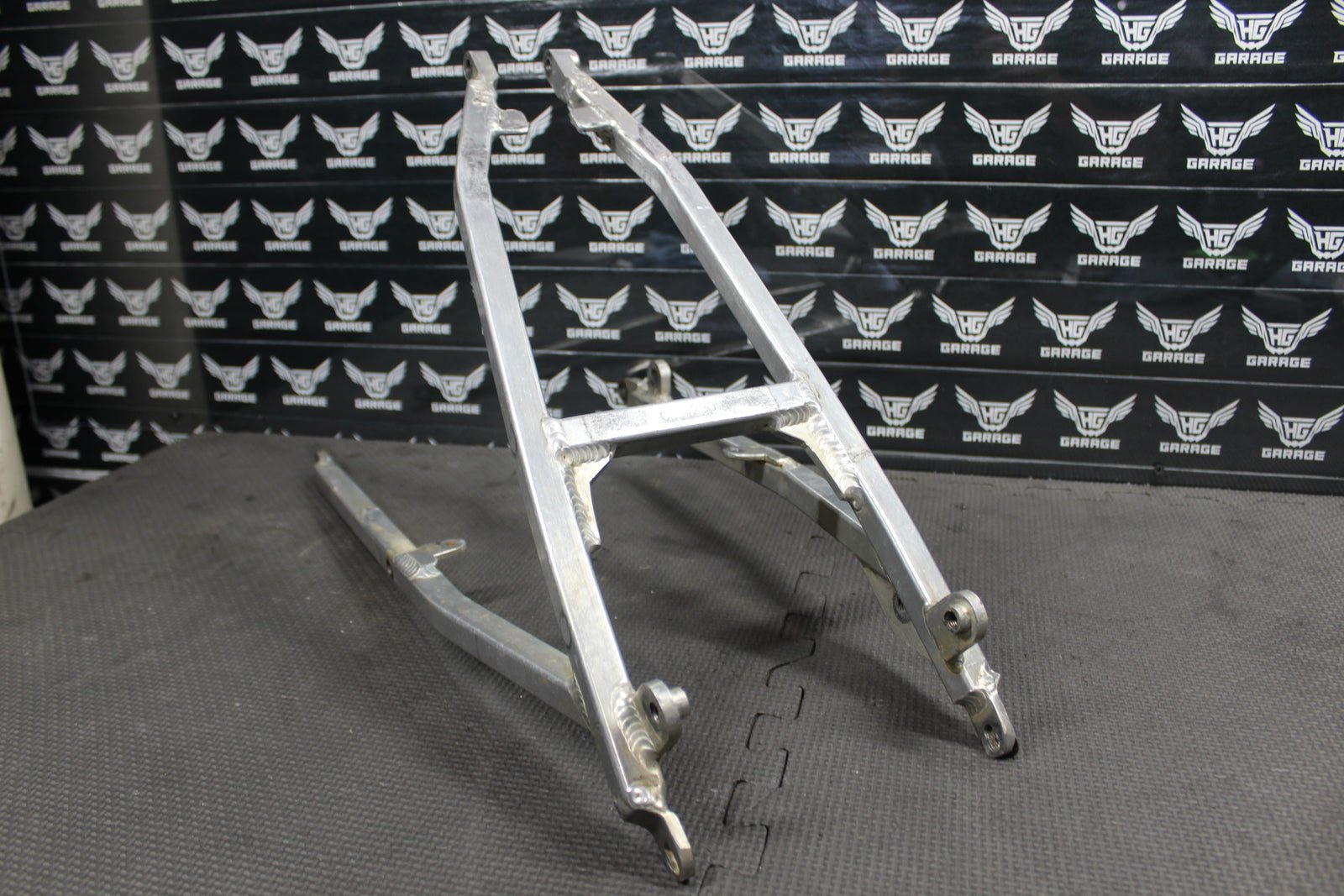 2006 04 - 06 SUZUKI RMZ250 OEM REAR BACK SUB FRAME SUBFRAME SEAT RAIL K3216 - 00087 - hggarage