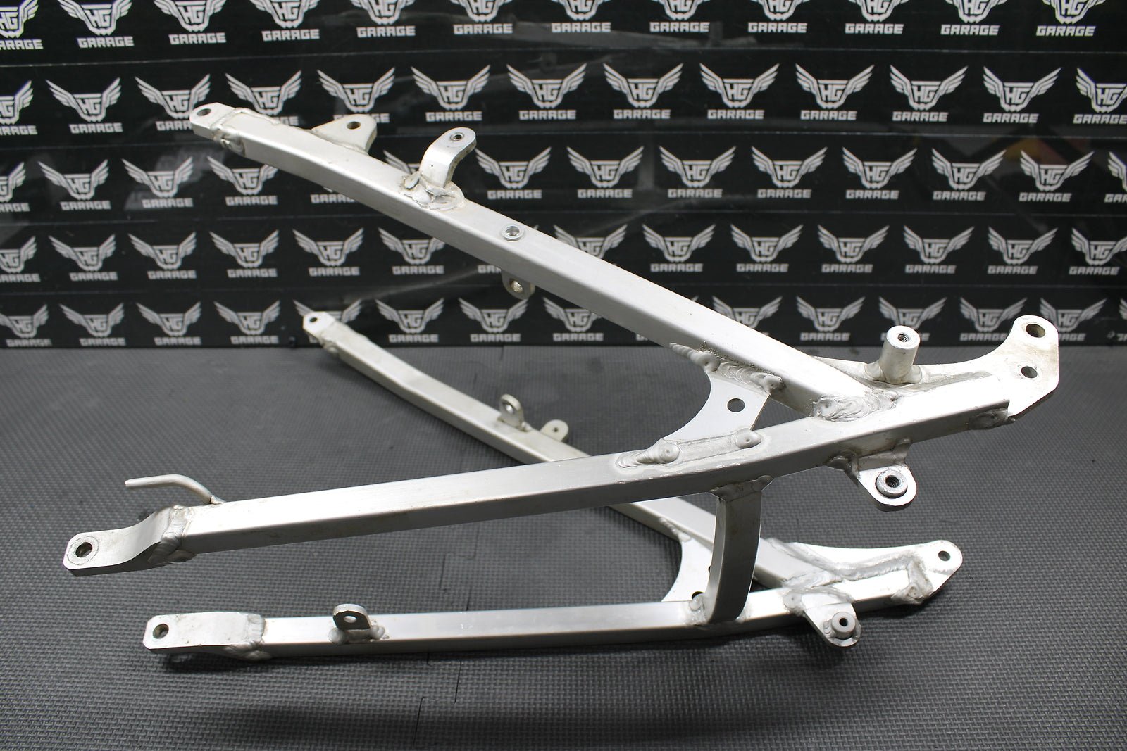 2000 SUZUKI 00 - 04 DRZ400 OEM REAR BACK SUB FRAME SUBFRAME SEAT RAIL 41200 - 29F00 - hggarage