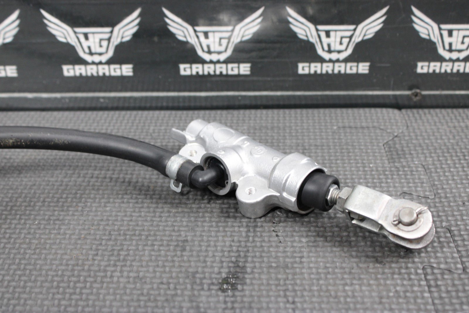 2001 KAWASAKI KX100 KX85 01 - 22 OEM NISSIN REAR BACK BRAKE MASTER CYLINDER W RESE - hggarage