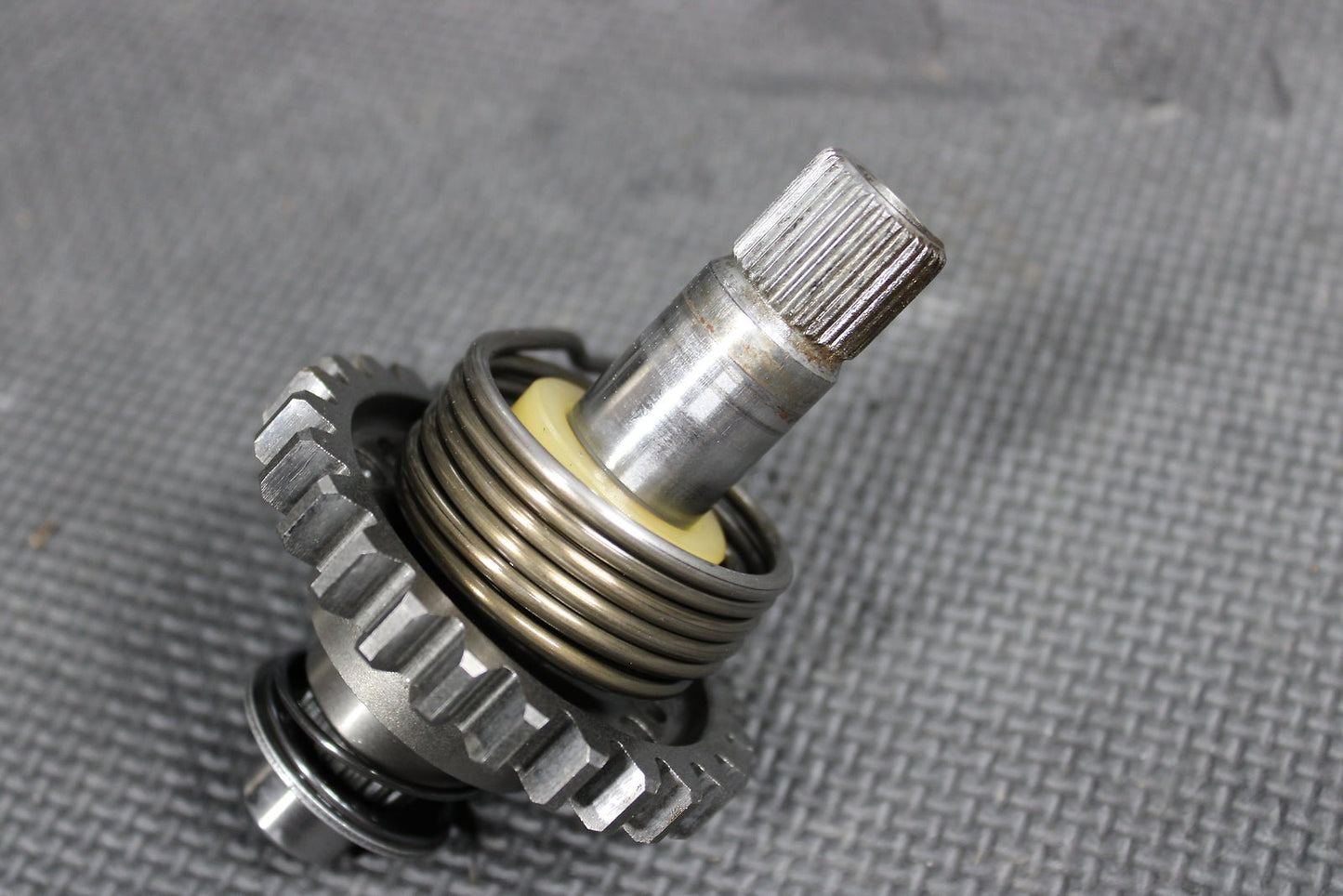 1999 YAMAHA YZ250 OEM KICKSTART KICK START SHAFT W IDLER GEAR 5CU - 15601 - 00 - 00 - hggarage