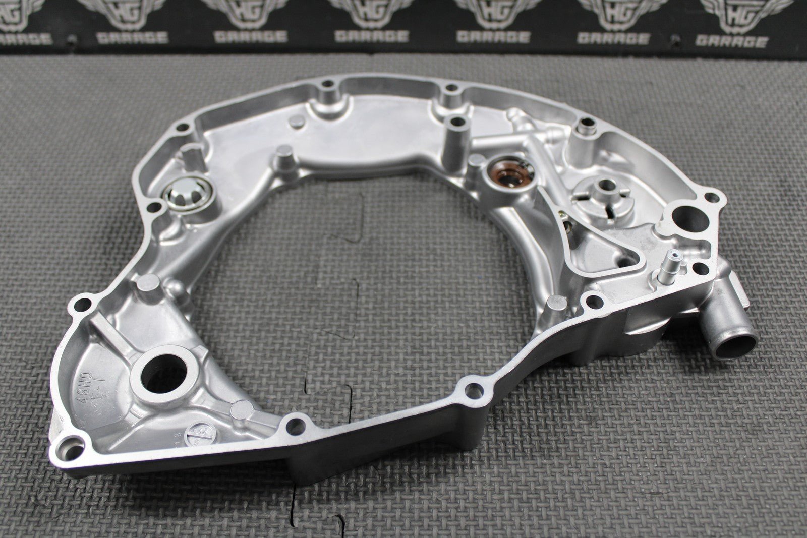 2020 SUZUKI 19 - 25 RMZ250 OEM RIGHT CRANKCASE INNER CLUTCH COVER 11340 - 49H10 GOOD - hggarage