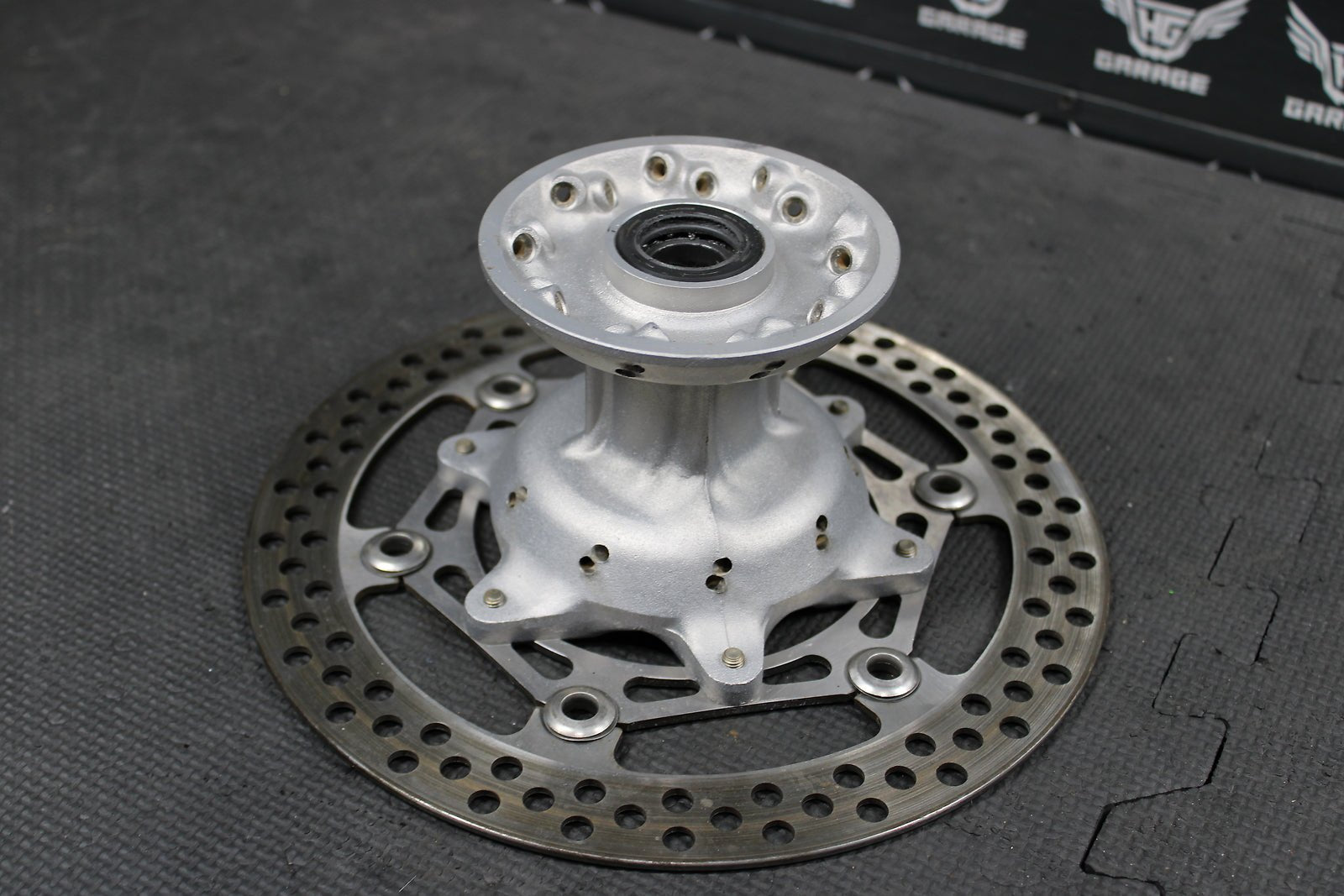 2001 YAMAHA YZ426F OEM FRONT WHEEL RIM HUB ROTOR 4SS - 25111 - 01 - 00 - hggarage
