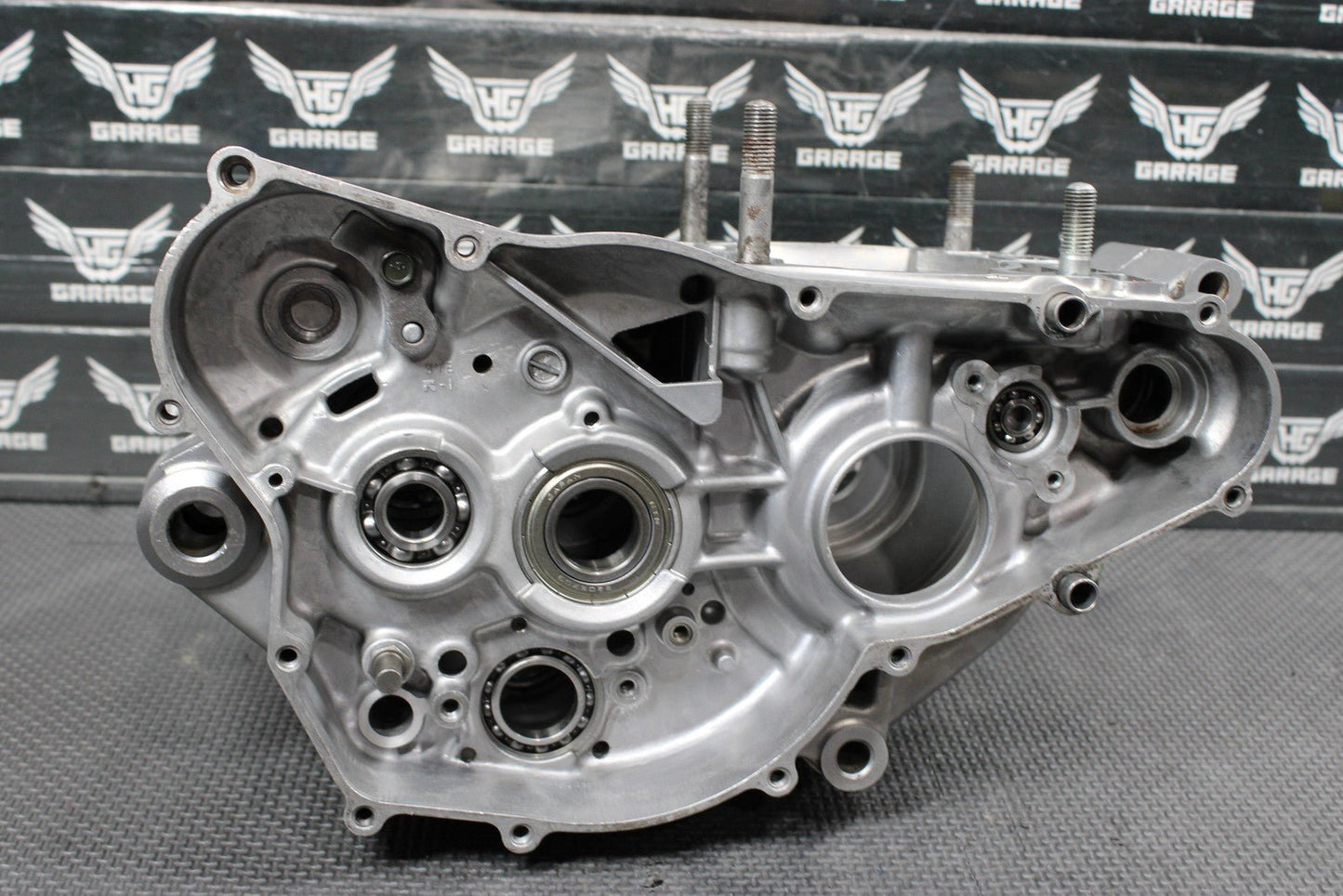 1996 SUZUKI RM250 OEM LEFT RIGHT ENGINE CRANKCASE CRANK CASES BLOCK READ DESC! - hggarage