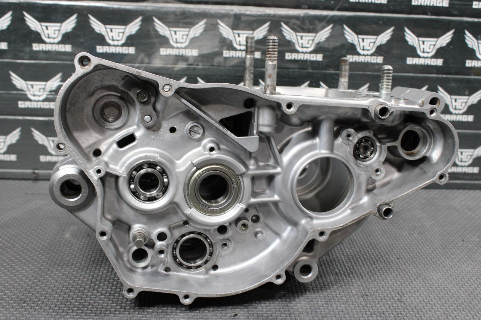 1996 SUZUKI RM250 OEM LEFT RIGHT ENGINE CRANKCASE CRANK CASES BLOCK READ DESC! - hggarage