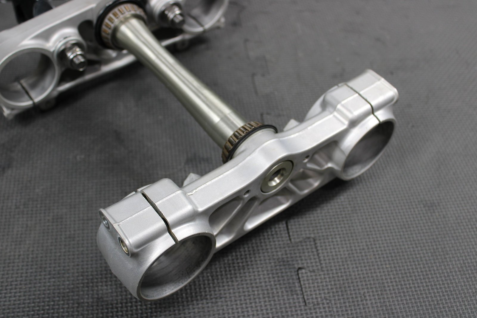 2009 HONDA CRF450R OEM FRONT FORKS LOWER UPPER TRIPLE TREE STEM - hggarage