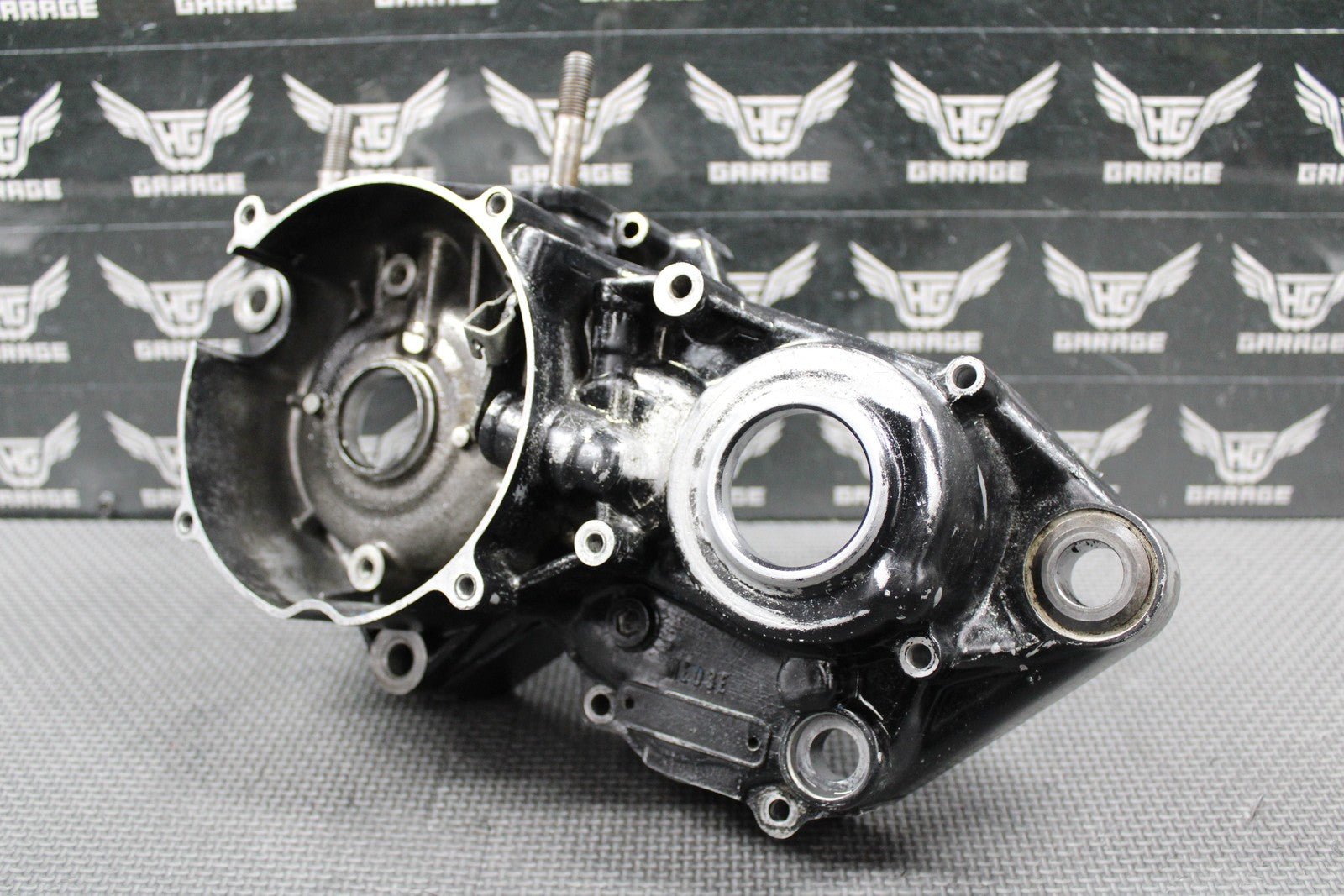 1988 HONDA CR250R OEM LEFT ENGINE MOTOR CRANKCASE CRANK CASE 112A0 - KS7 - 831 NICE! - hggarage