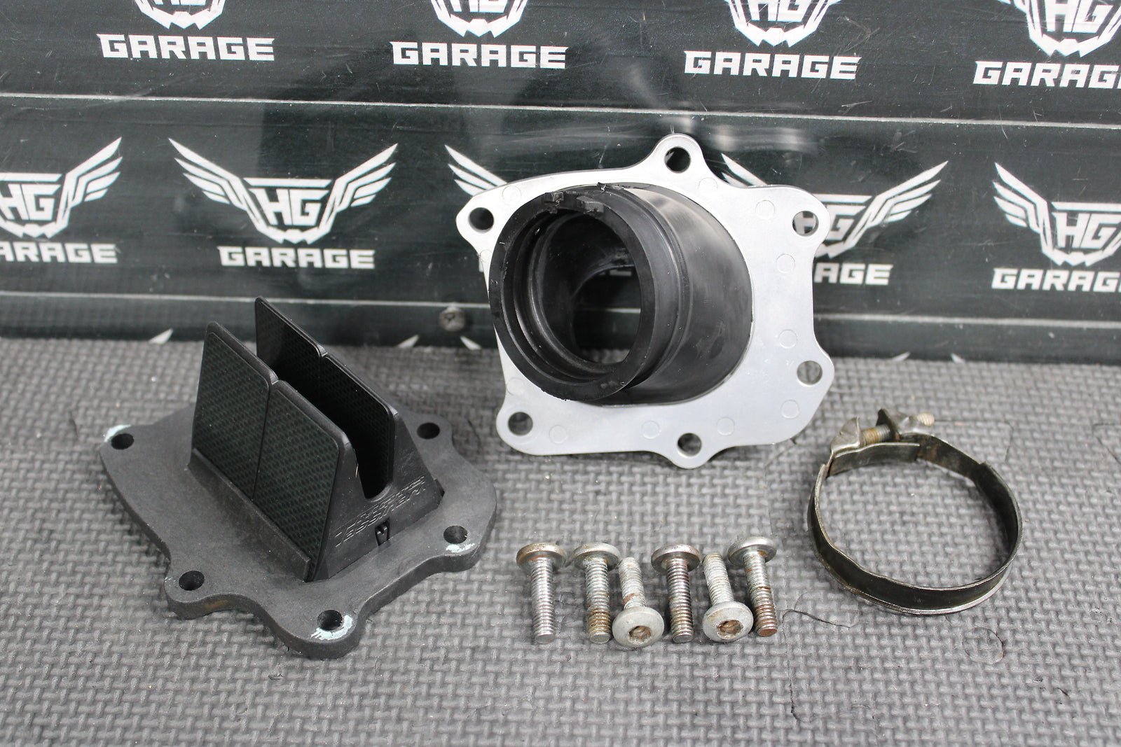 2007 HONDA CR125R VFORCE 3 INTAKE REED BLOCK ASSEMBLY 14100 - KSR - 731 - hggarage