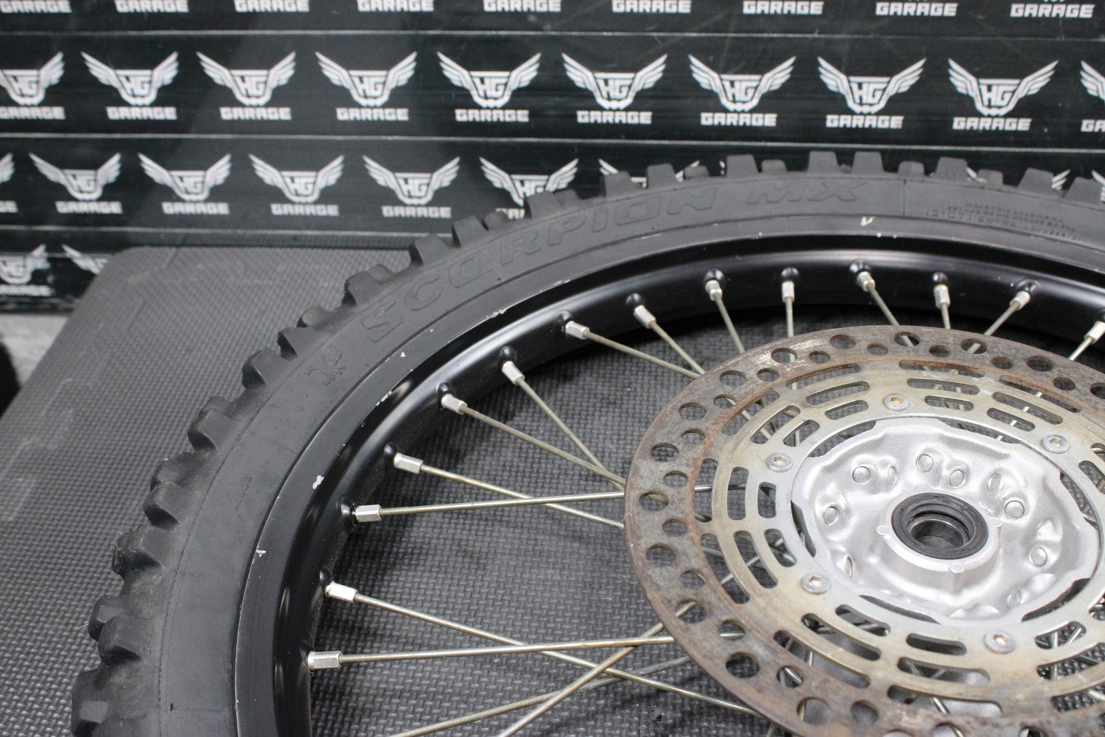 2000 SUZUKI RM125 21" OEM FRONT WHEEL RIM HUB SPOKES TIRE 54111 - 36E10 55311 - 36E0 - hggarage