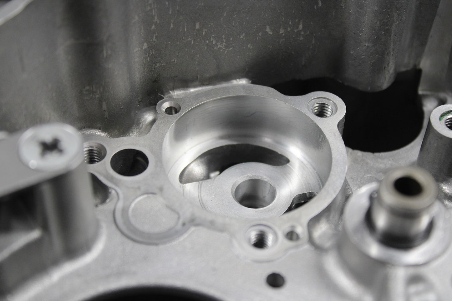 2003 KAWASAKI KLX400SR DRZ400 OEM LEFT RIGHT CRANKCASE CRANK CASE SET 14001 - S015 - hggarage