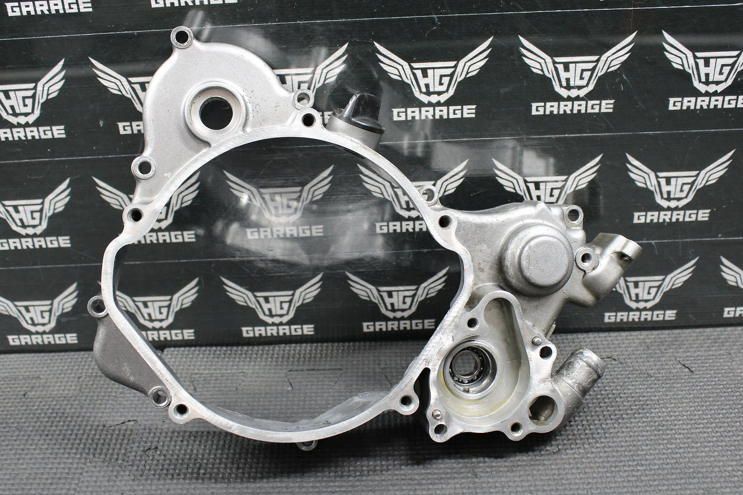 1995 1996 HONDA CR125R OEM RIGHT SIDE CASE INNER CLUTCH COVER 11340 - KZ4 - 620 GOOD - hggarage