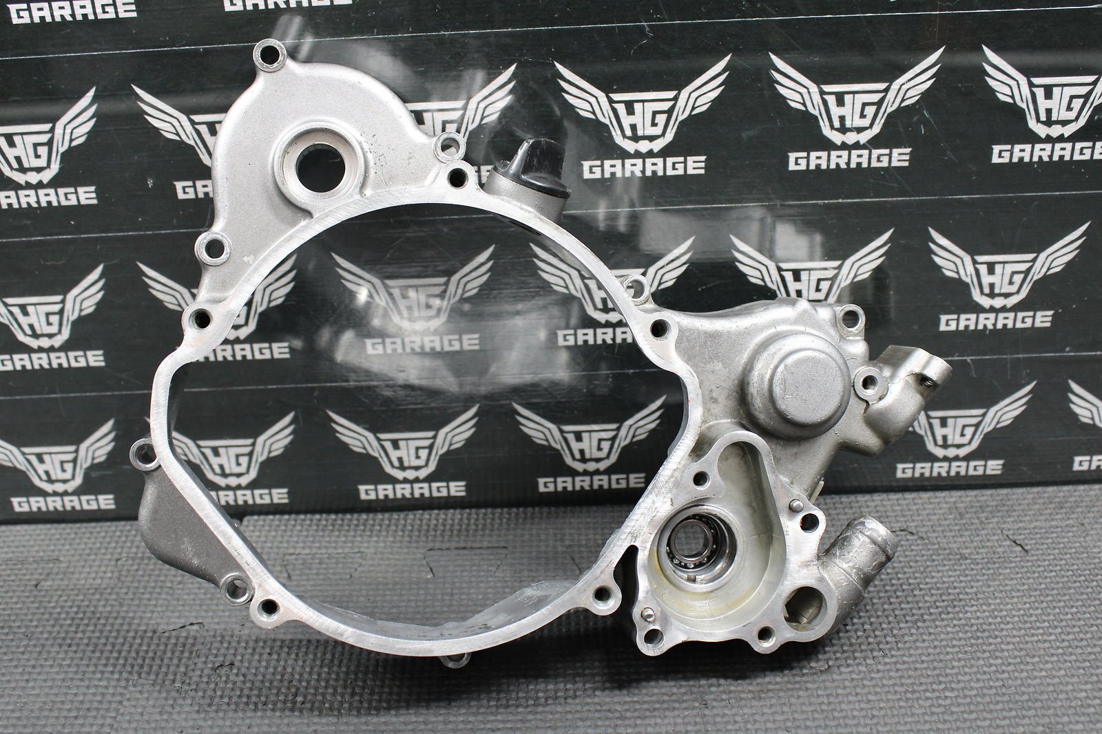 1995 1996 HONDA CR125R OEM RIGHT SIDE CASE INNER CLUTCH COVER 11340 - KZ4 - 620 GOOD - hggarage