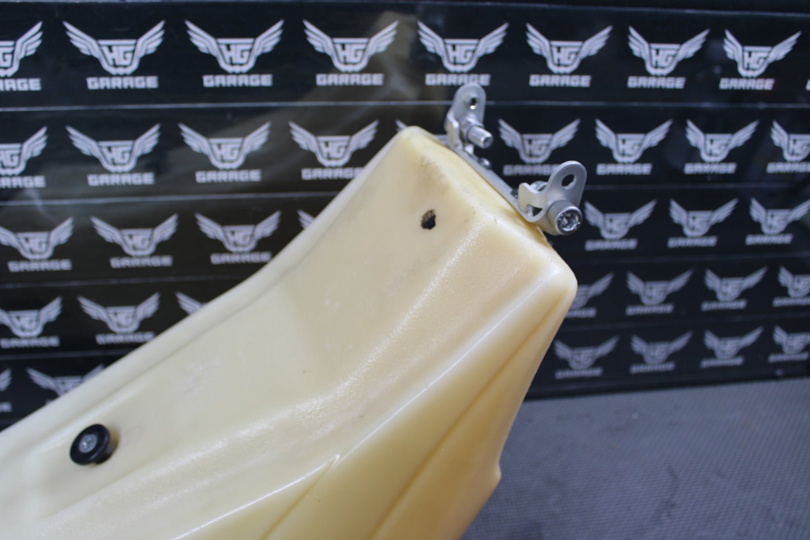2010 Yamaha YZ450F Oversized Gas Fuel Tank Cell Petrol Reservoir 133D - 24110 - 00 - 0 - hggarage