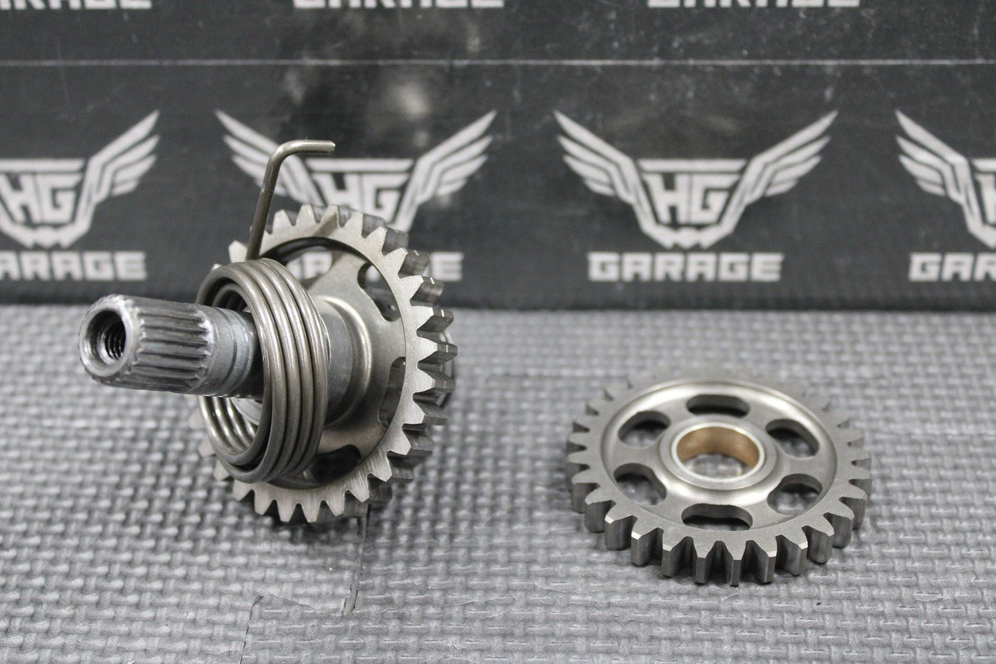 2005 HONDA CR125R OEM KICKSTART KICK START SHAFT W IDLER GEAR 28210 - KS6 - 700 - hggarage
