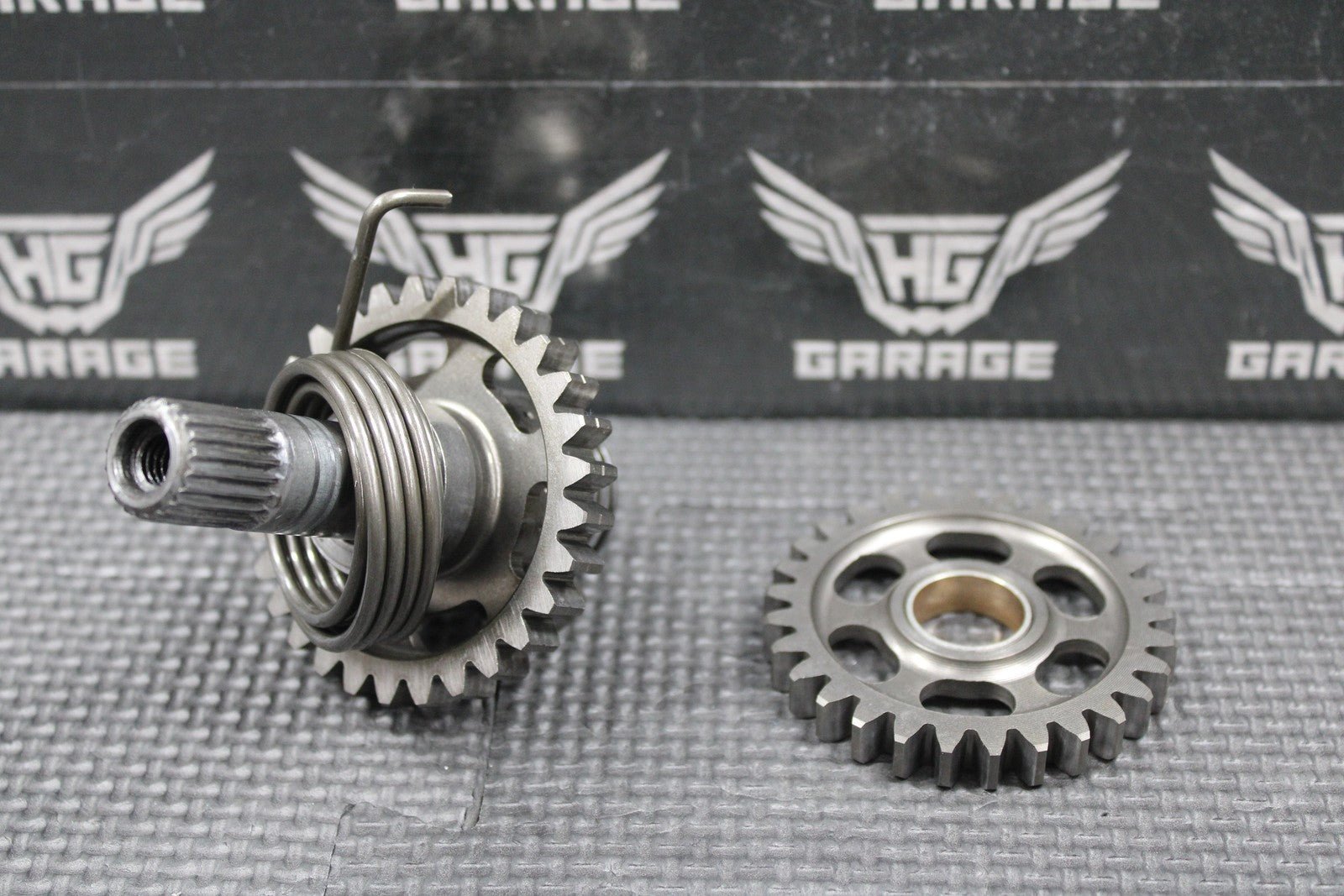 2005 HONDA CR125R OEM KICKSTART KICK START SHAFT W IDLER GEAR 28210 - KS6 - 700 - hggarage