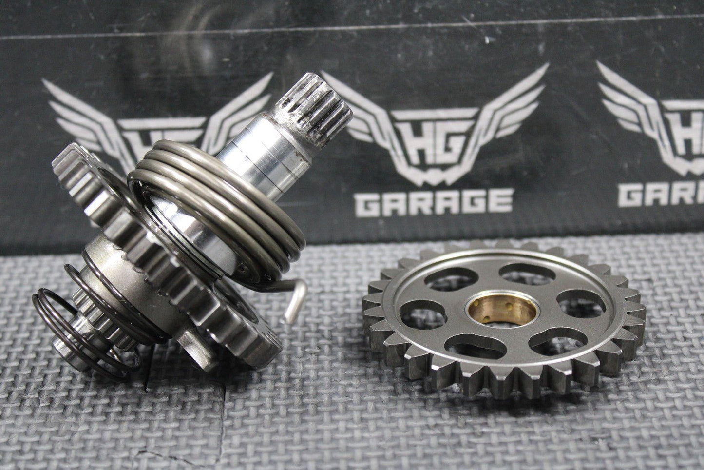 2020 SUZUKI 19 - 25 RMZ250 OEM KICKSTART KICK START SHAFT W IDLER GEAR 26211 - 46K00 - hggarage