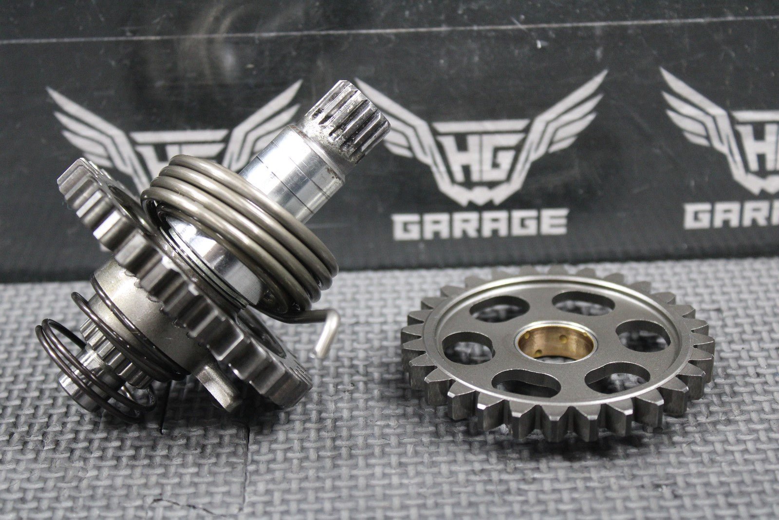 2020 SUZUKI 19 - 25 RMZ250 OEM KICKSTART KICK START SHAFT W IDLER GEAR 26211 - 46K00 - hggarage