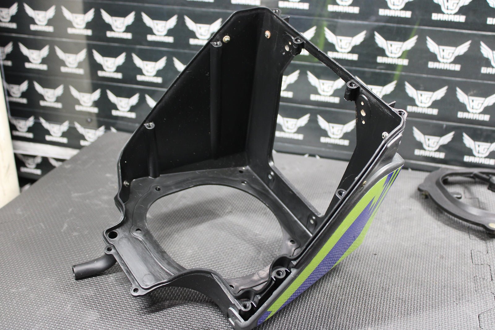 2002 YAMAHA WR250F YZ250F OEM AIR CLEANER CASE 5JG - 14401 - 00 - hggarage