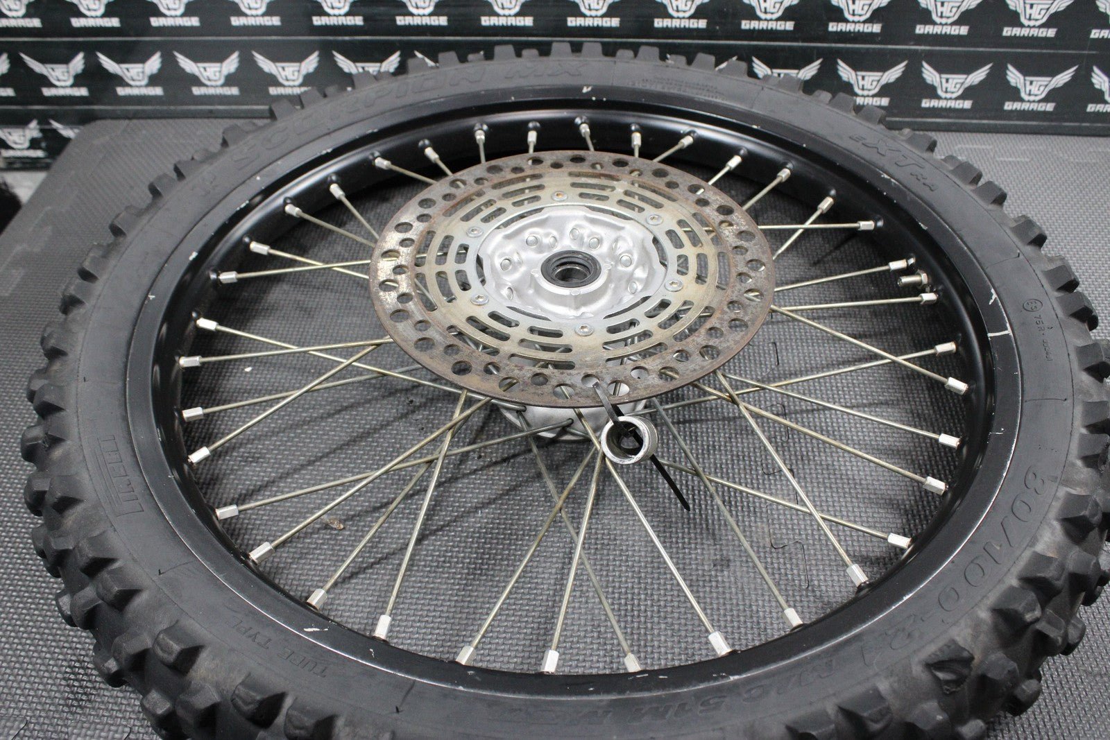 2000 SUZUKI RM125 21" OEM FRONT WHEEL RIM HUB SPOKES TIRE 54111 - 36E10 55311 - 36E0 - hggarage