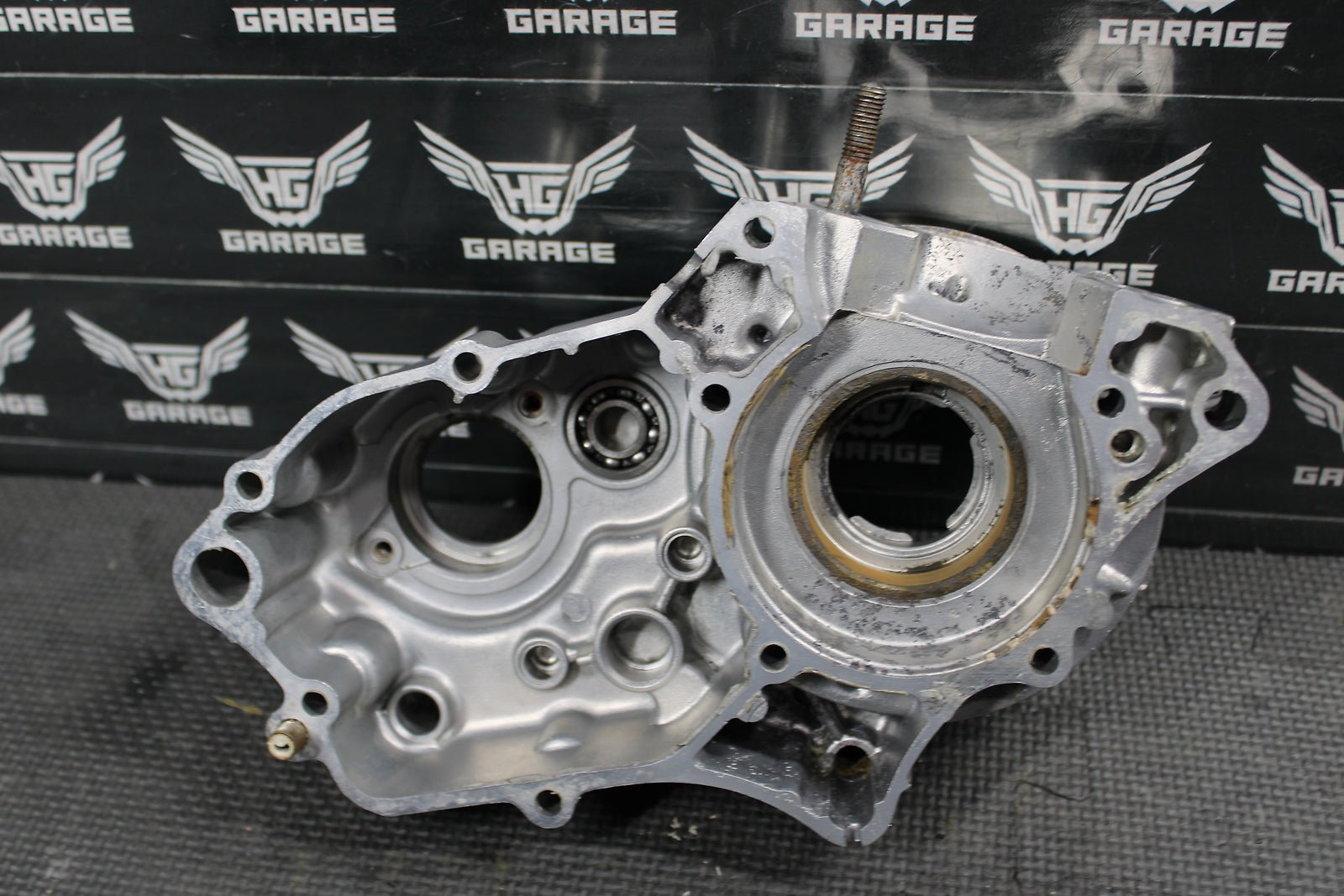 2001 KAWASAKI 01 - 05 KX100 KX85 OEM LEFT RIGHT ENGINE MOTOR CRANKCASE CRANK CASES - hggarage