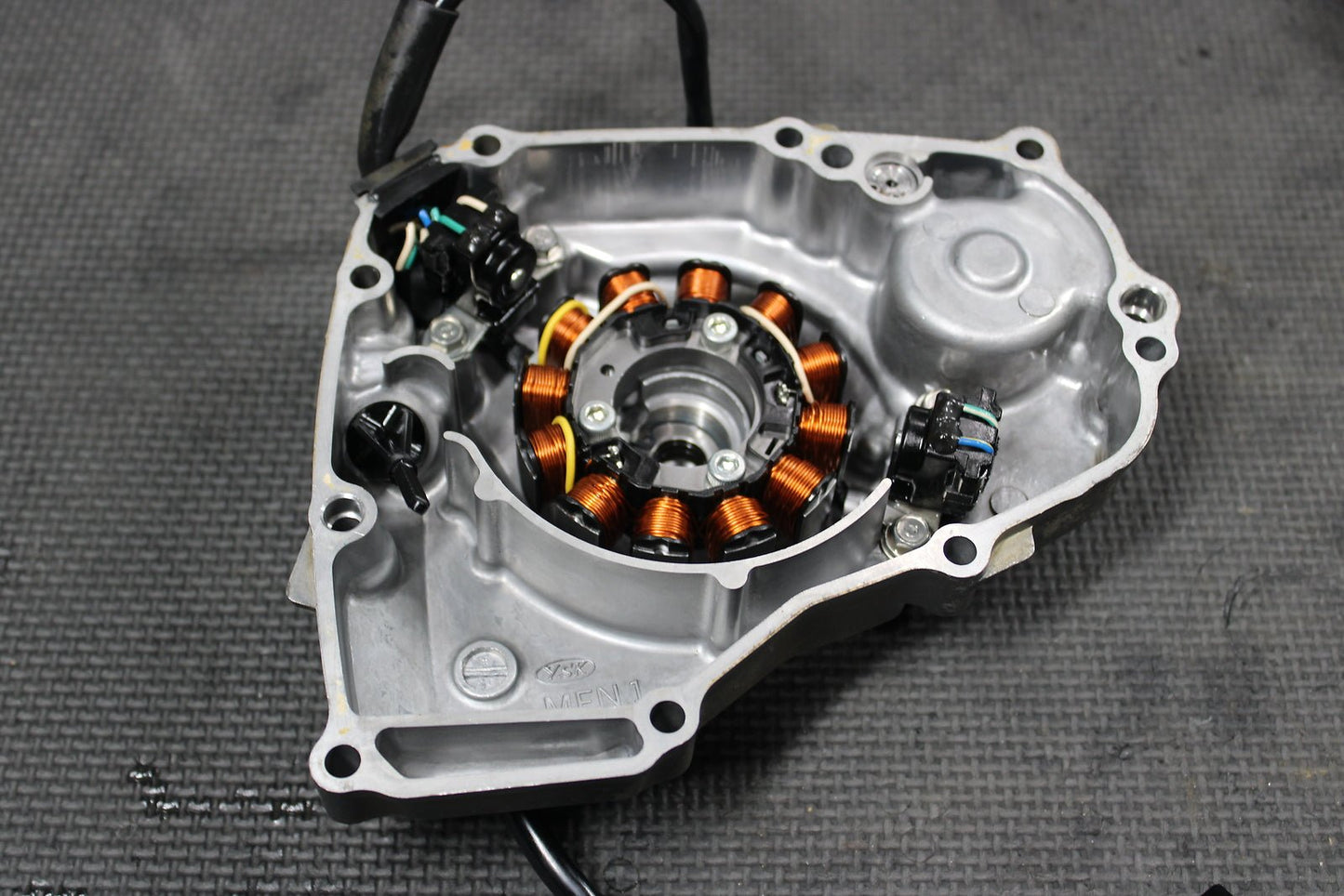 2013 HONDA CRF450R OEM STATOR MAGNETO ROTOR FLYWHEEL ASSEMBLY 11340 - MEN - A50 - hggarage