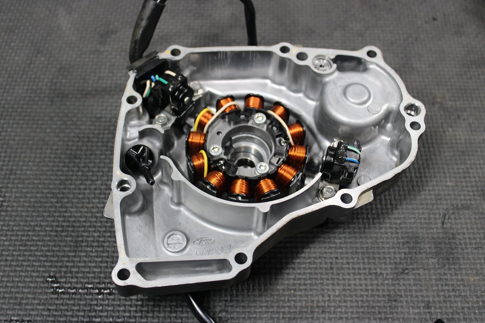 2013 HONDA CRF450R OEM STATOR MAGNETO ROTOR FLYWHEEL ASSEMBLY 11340 - MEN - A50 - hggarage
