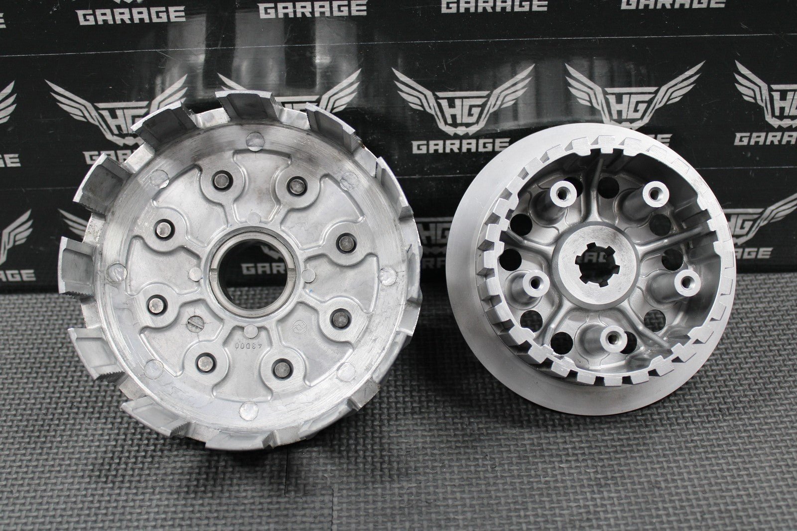 1994 92 - 95 SUZUKI RM125 OEM CLUTCH BASKET RING GEAR & CENTER HUB 21200 - 43D04 - hggarage